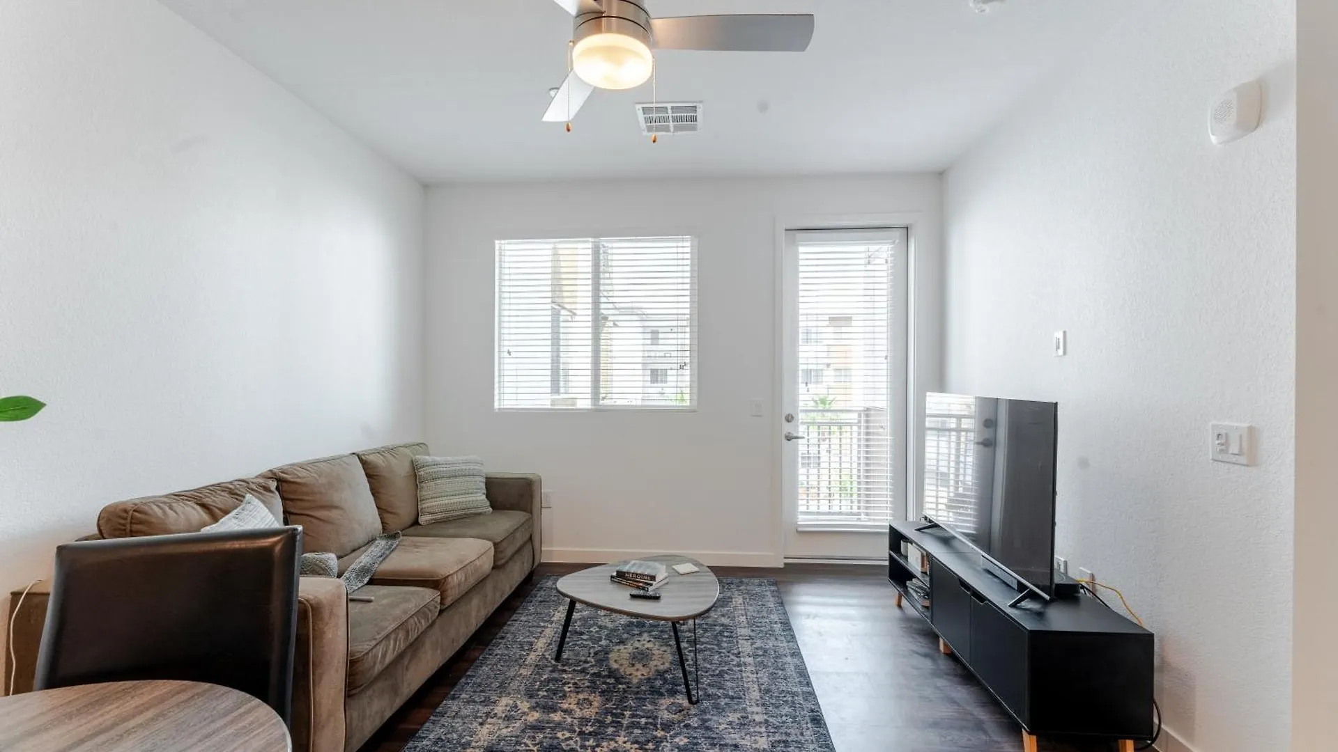 Apartment Gateway To Old Town Scottsdale King 1 Bedroom With Balcony