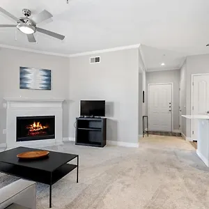 Pure 2 Bed N Mcdowell Mtn Ranch Gym Pool Apartment
